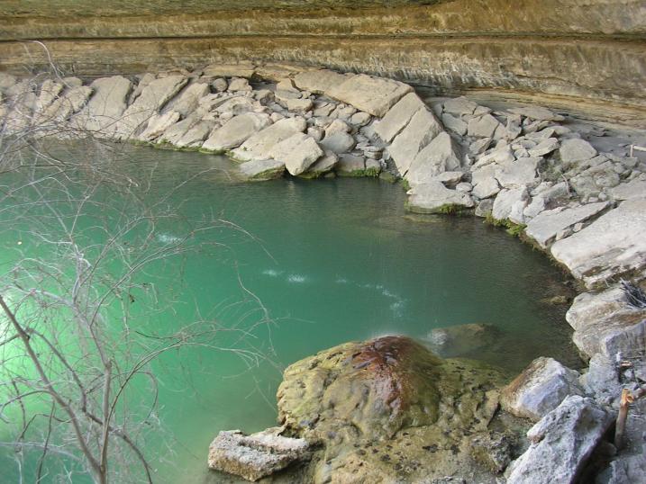 You can see the water falling into the pool
